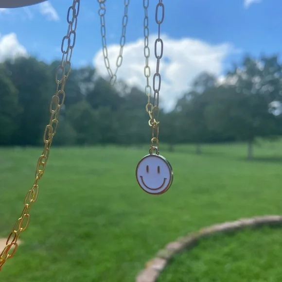 Golf smiley face necklace - Picture 4 of 7